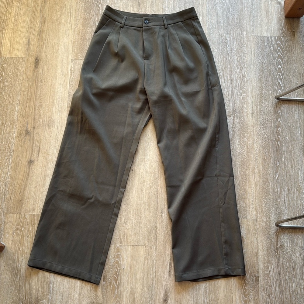 These pants are from Dazy greenish grey